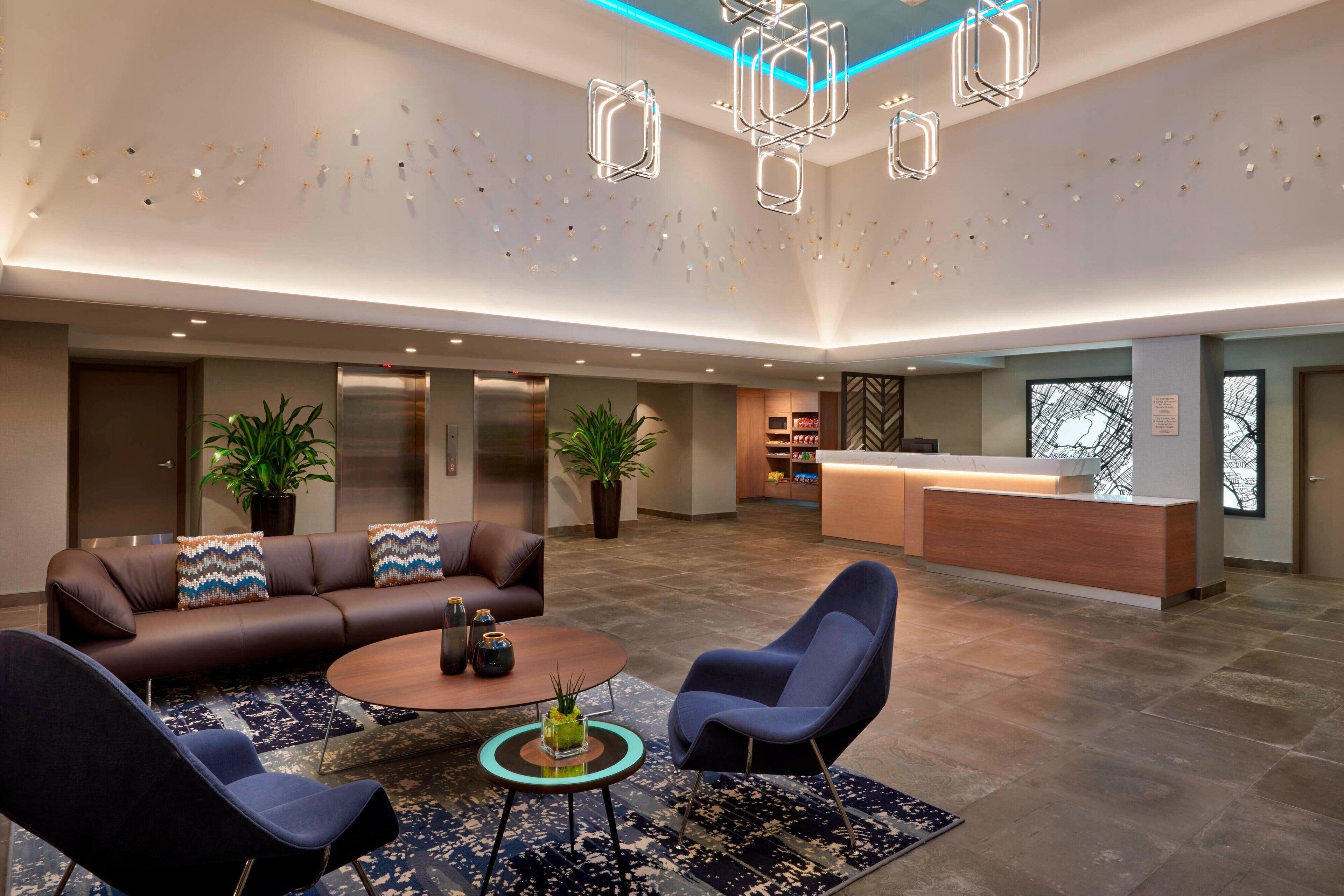 Fairfield Inn By Marriott Montreal Downtown — Photos 1